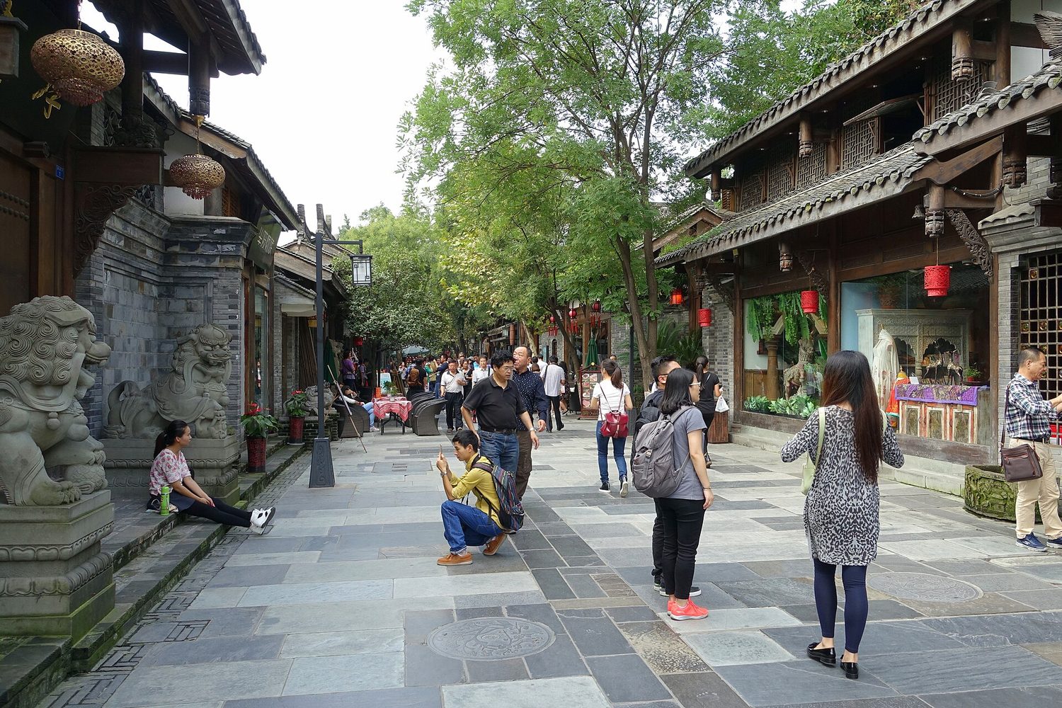 A narrow lane in Chengdu